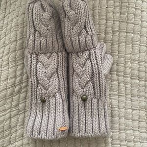 Lavender mittens
